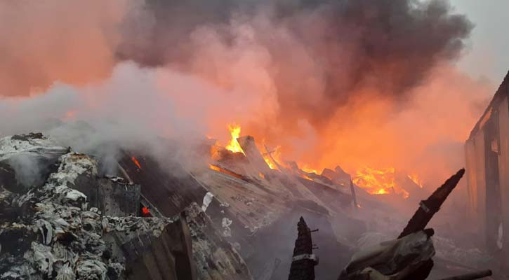 8.1.26-Fire at Jhut Godown, Gazipur